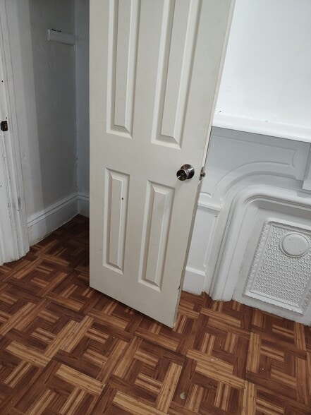 Building Photo - 540 Mercer St