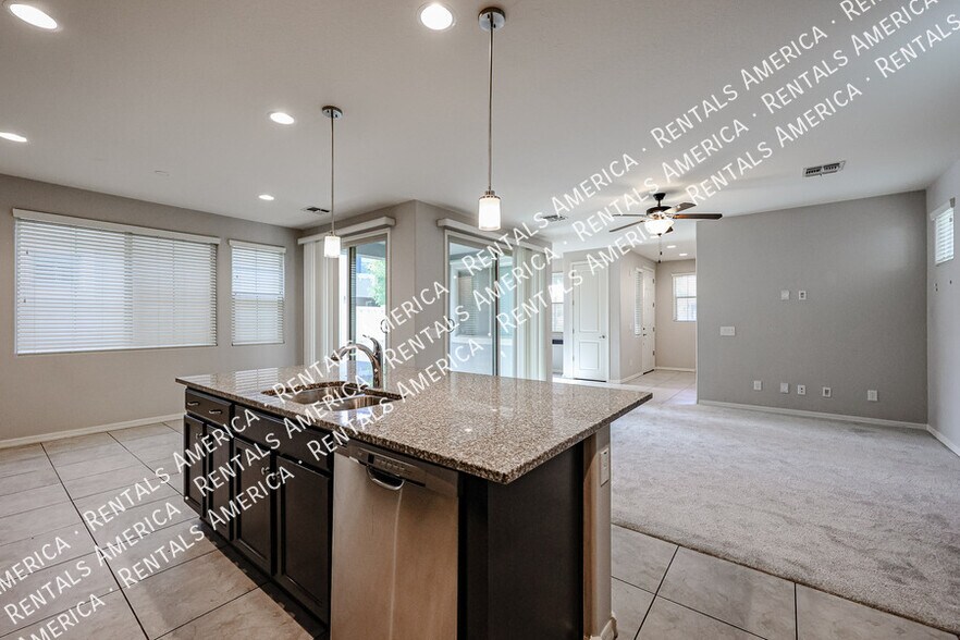 Building Photo - 2264 S Wallrade Ln