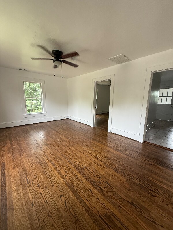 Building Photo - 315 Hillcrest Dr