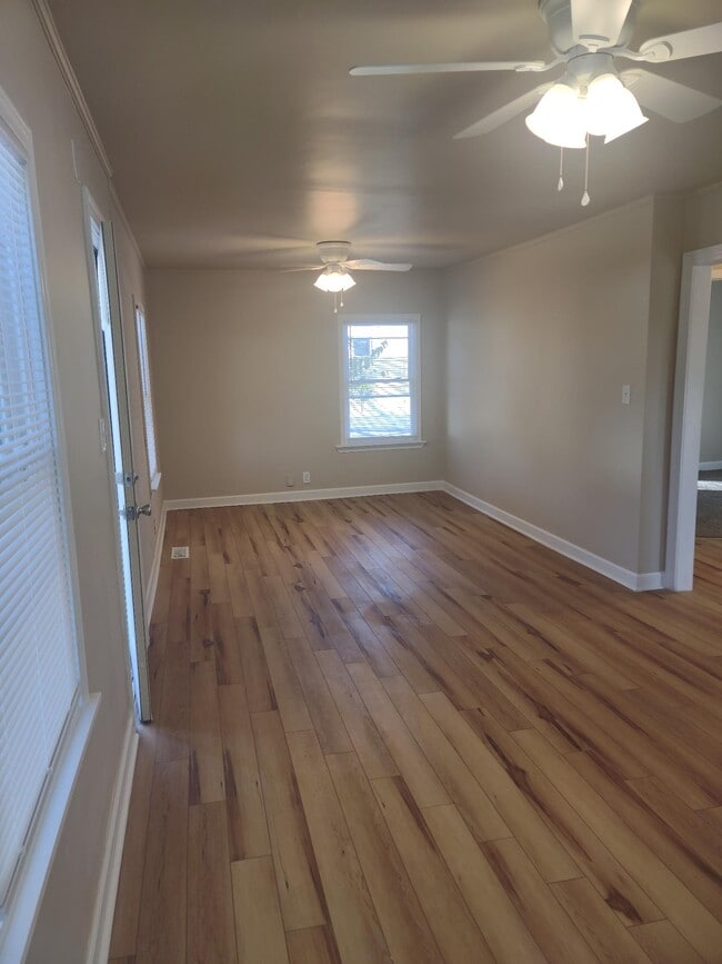 Building Photo - 8902 Prospect St