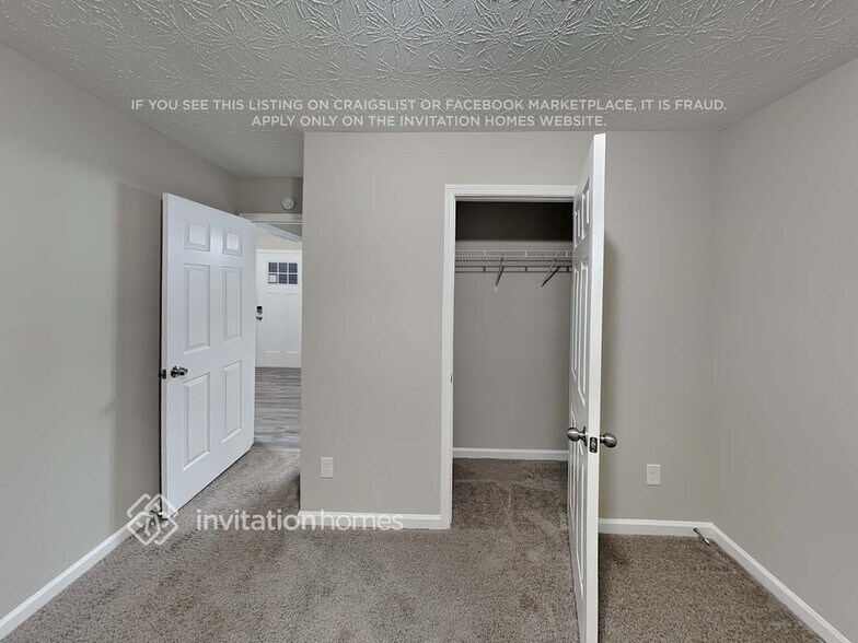 Building Photo - 10 Kentshire Pl NW