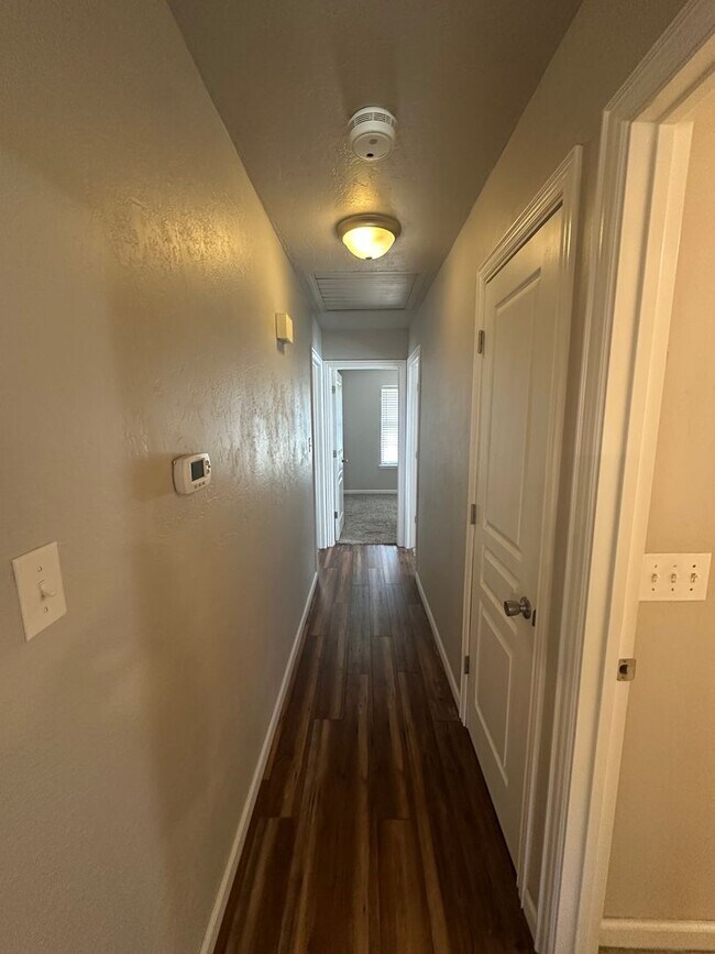 Building Photo - Total Remodel 3bed, 2bath, 2car in S Norman