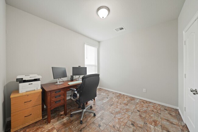 Building Photo - 7410 Arabian Moon Trail