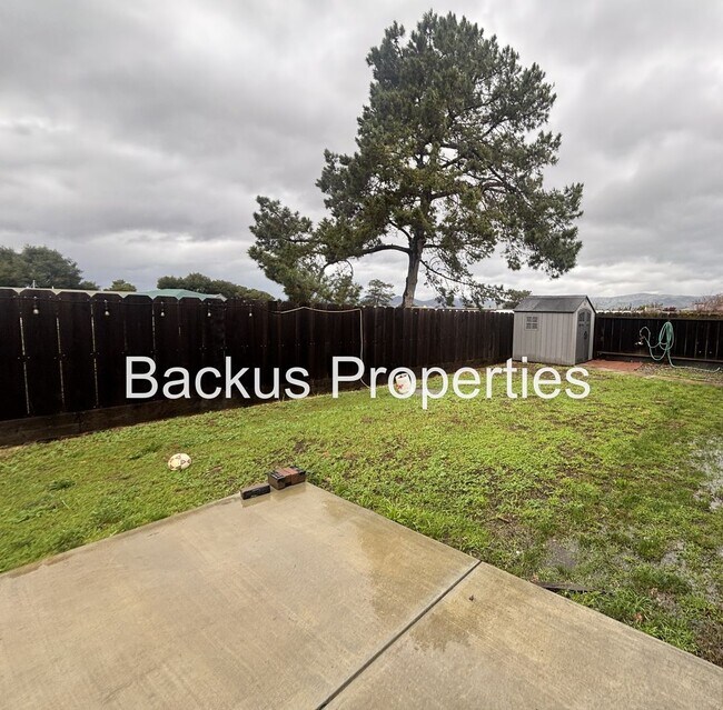 Building Photo - Wonderful Three-Bedroom home in Gonzales