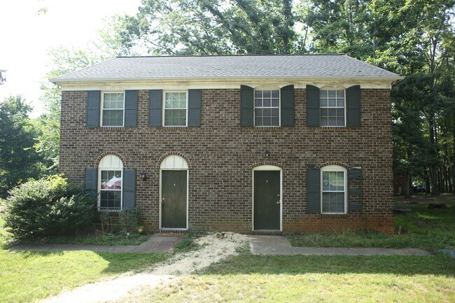 Building Photo - 1416 Ricky Rd