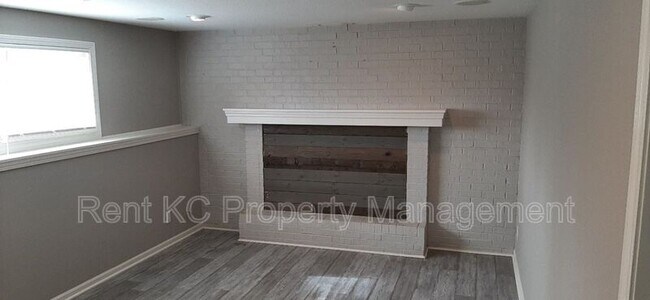 Building Photo - 9408 NW 59th Ter