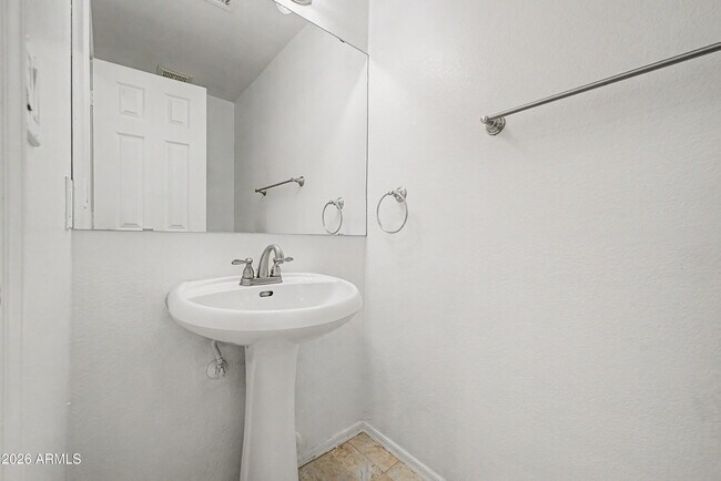 Building Photo - 13635 N 103rd Way