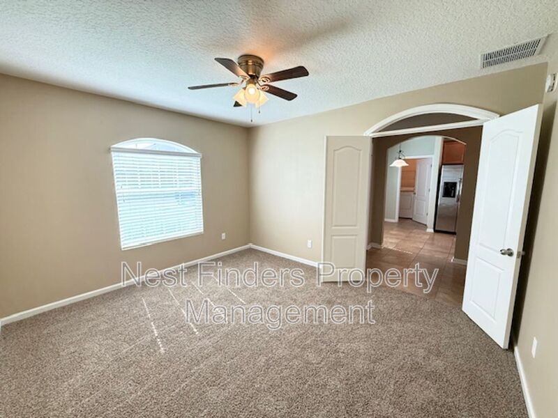 Building Photo - 551 Glendale Ln