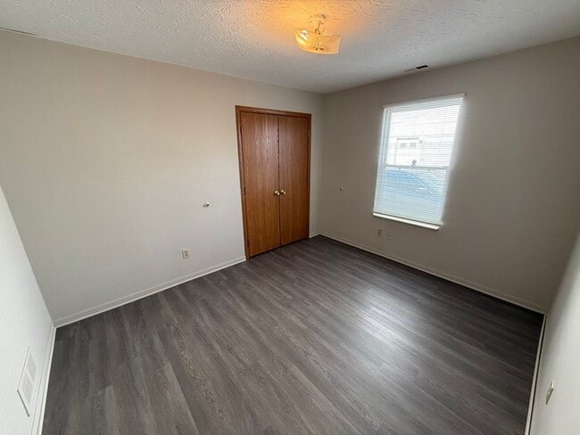 Building Photo - Welcome to 5085 Stanley Ave