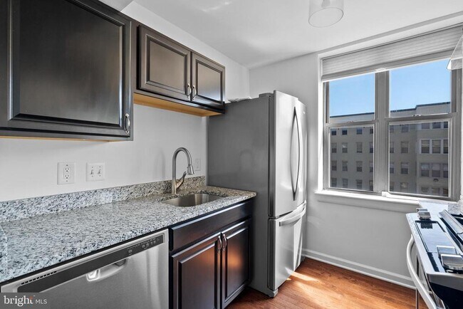 Building Photo - 3902 14th St NW