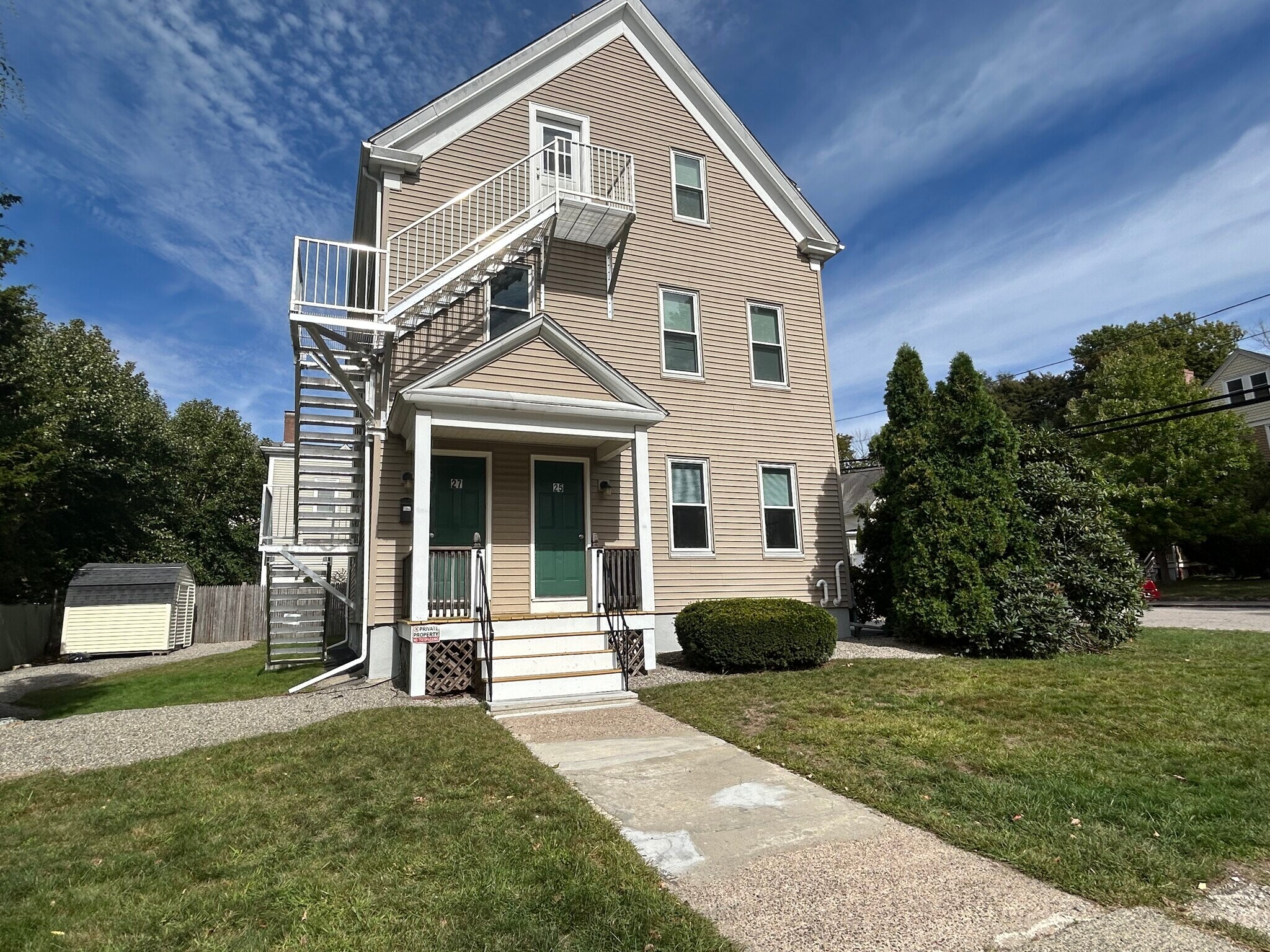 Building Photo - 25 3rd St
