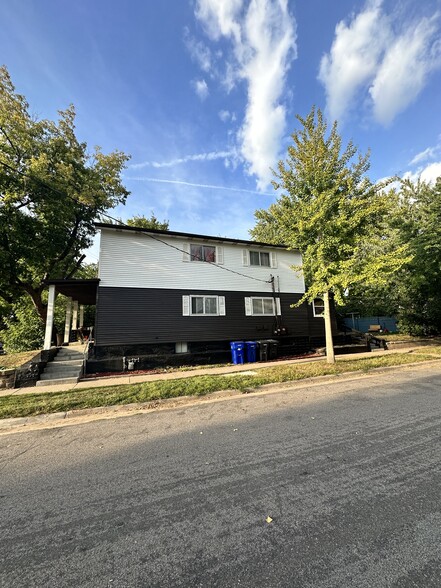 Building Photo - 1388 Furness Pky