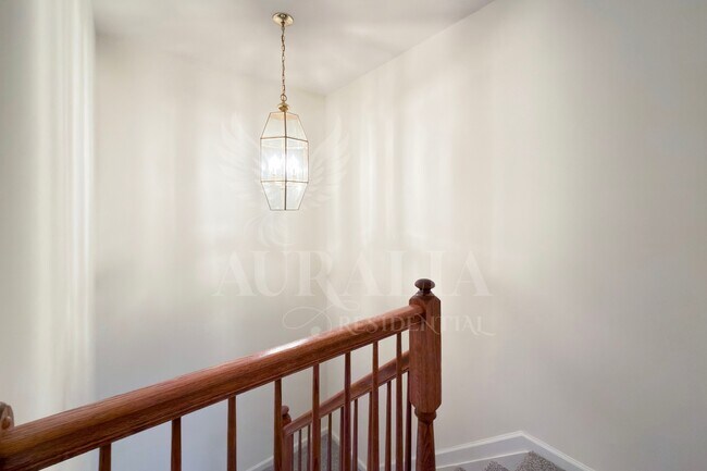 Building Photo - 3021 Barrymore St