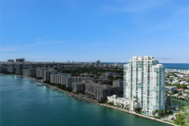 Building Photo - 650 West Dr
