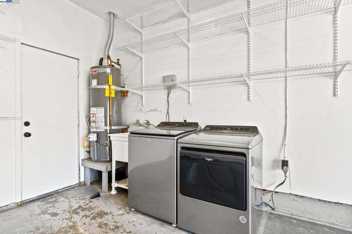 Building Photo - 20852 Baker Rd