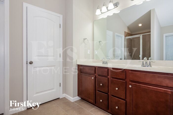 Building Photo - 432 Lanier Ct