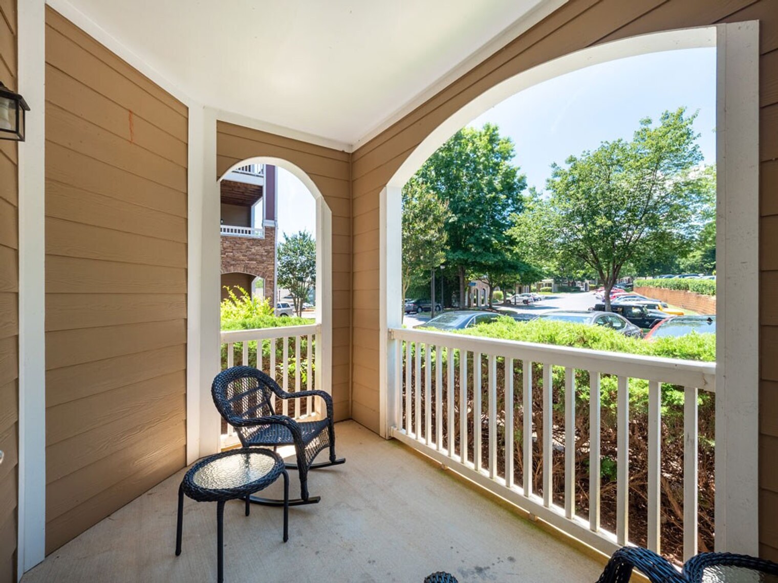 Building Photo - 2028 Brisbane Woods Way