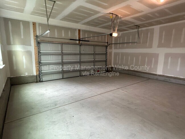 Building Photo - 381 Fosterton Cottage Wy