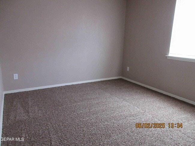 Building Photo - 11733 Lapstone Way