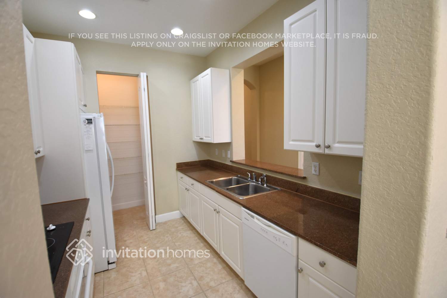 Building Photo - 8668 Blaze Ct