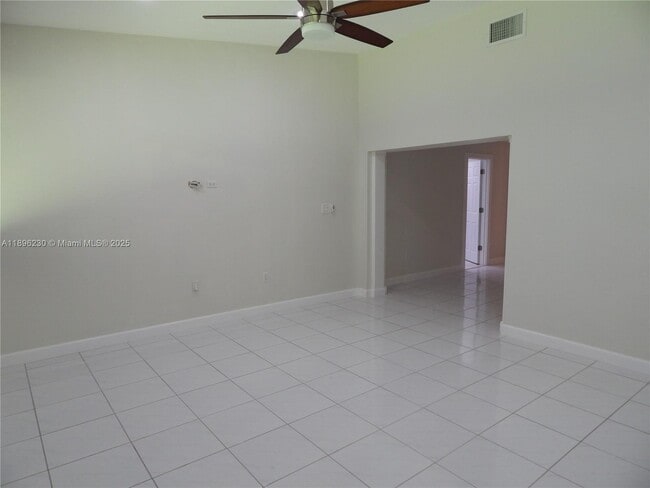 Building Photo - 11530 SW 92nd St