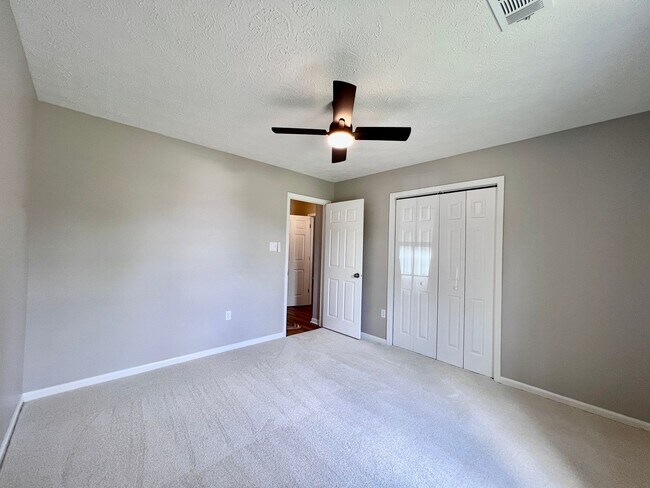 Building Photo - Beautiful 3 bedroom home in Bloomingdale minutes from Pooler