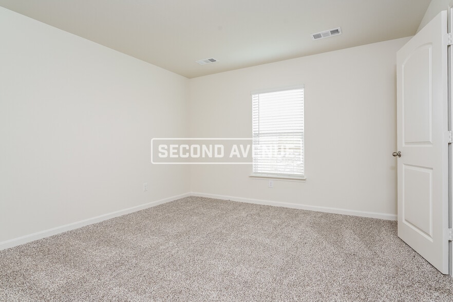 Building Photo - 415 Condie Russell Ave