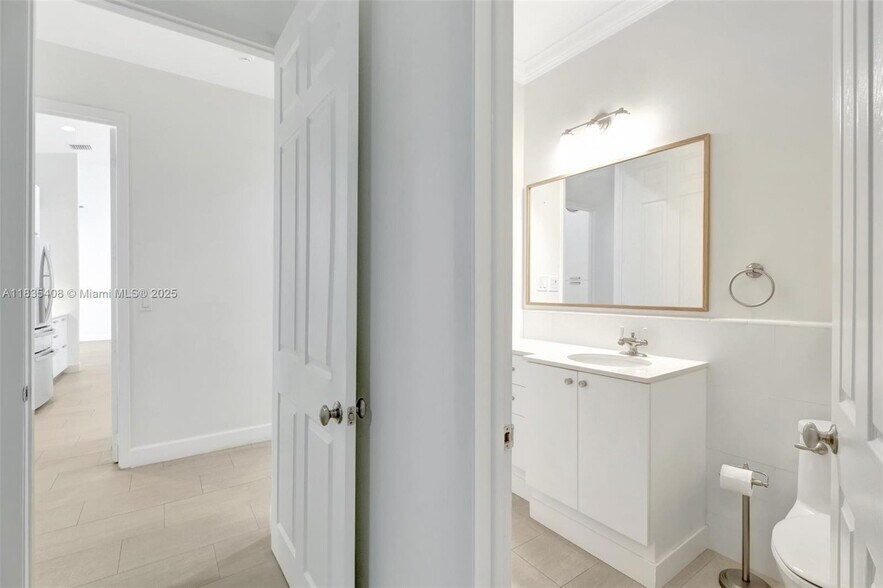 Building Photo - 5765 SW 84th St