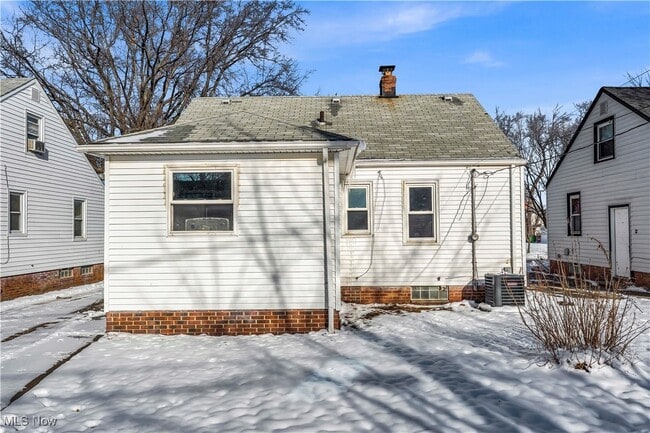 Building Photo - 20570 Morris Ave