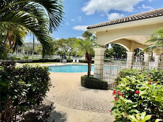 Building Photo - 4855 Palmbrooke Cir