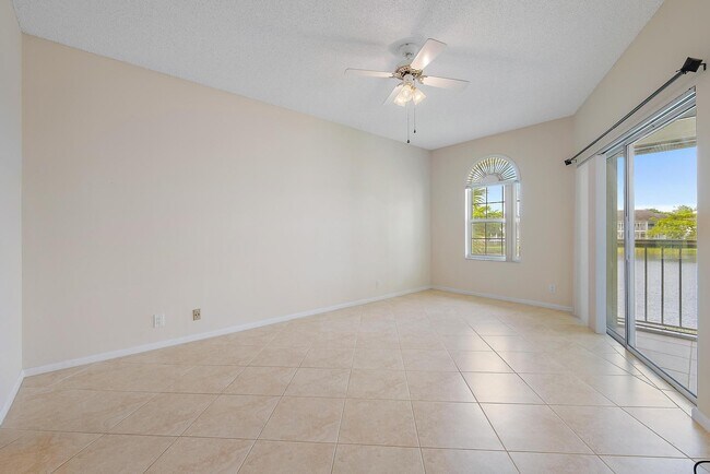 Building Photo - 216 Cypress Point Dr