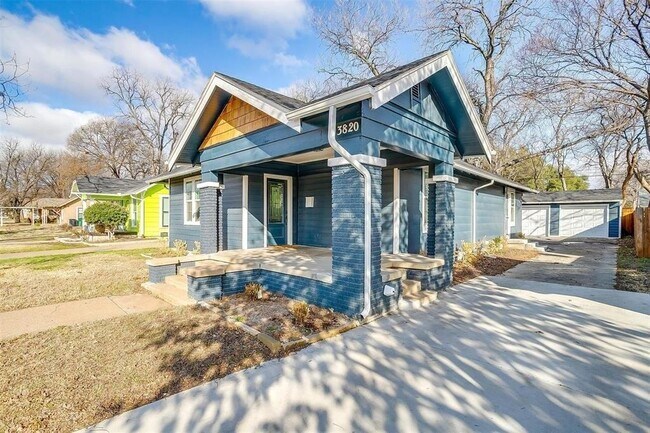 Building Photo - 3820 Calmont Ave