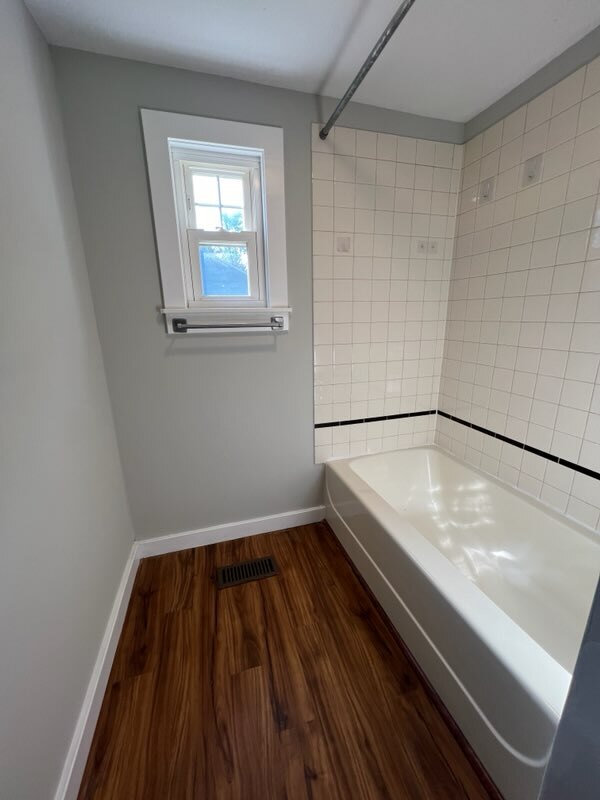 Bath - 2710 E Beecher St