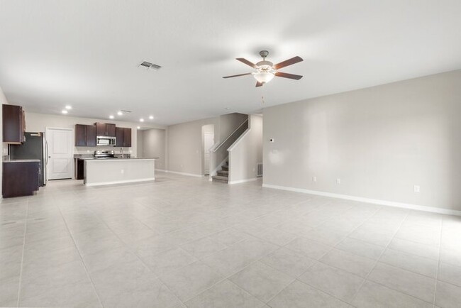 Building Photo - LIKE NEW Home For Rent in Creek Preserve!