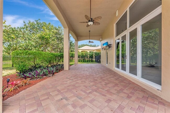 Building Photo - 3203 W Stonebrook Cir