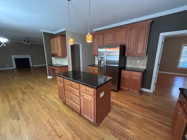 Building Photo - PFAFFTOWN, NC! Lochurst neighborhood. Reagan HS! 5 bedroom, 4.5 bathrooms, over 5k sq ft