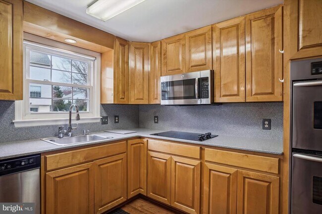 Building Photo - 15608 Wapello Way