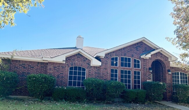 Primary Photo - 308 Elizabeth Trail