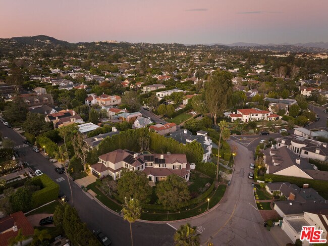 Building Photo - 12523 Helena St