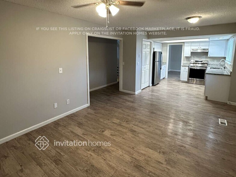Building Photo - 18953 E Kent Cir