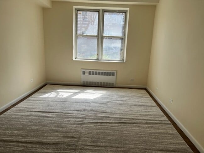 Building Photo - 4295 Webster Ave