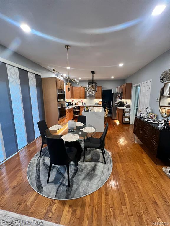 Building Photo - 49325 E Central Park