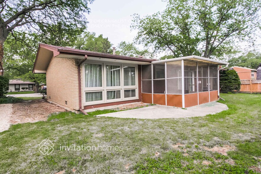 Building Photo - 5525 Ann Marie Ln
