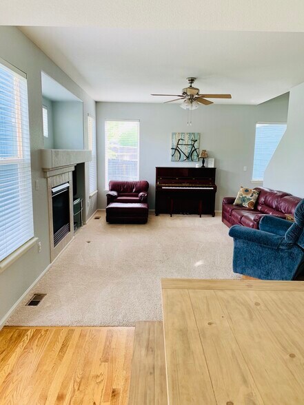 Building Photo - 4192 S Quatar St