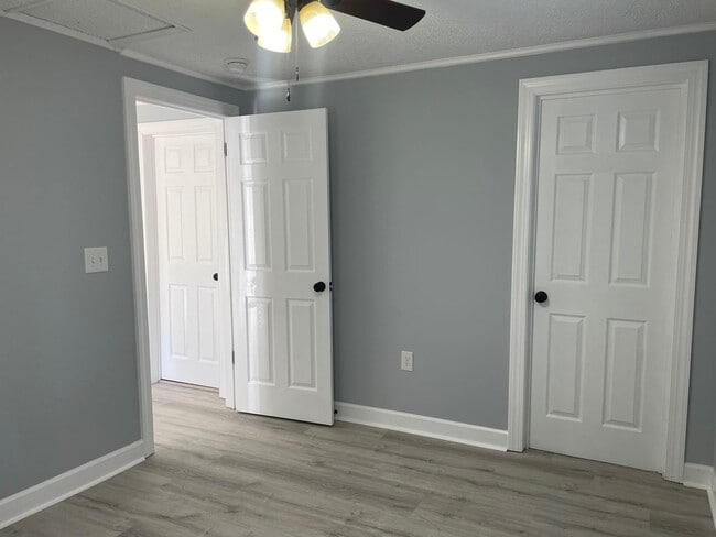 Building Photo - 2 Bed, 2 Bath newly renovated home located in Thomasville!