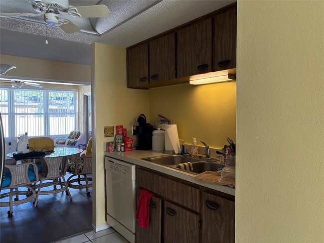 Building Photo - 3813 Staysail Ln