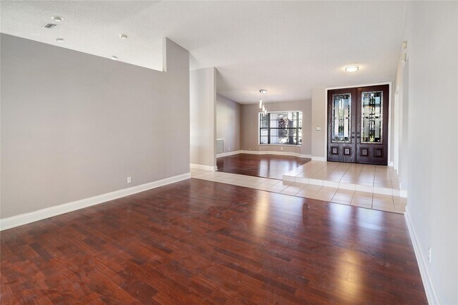 Building Photo - 11310 Lake Tree Ct