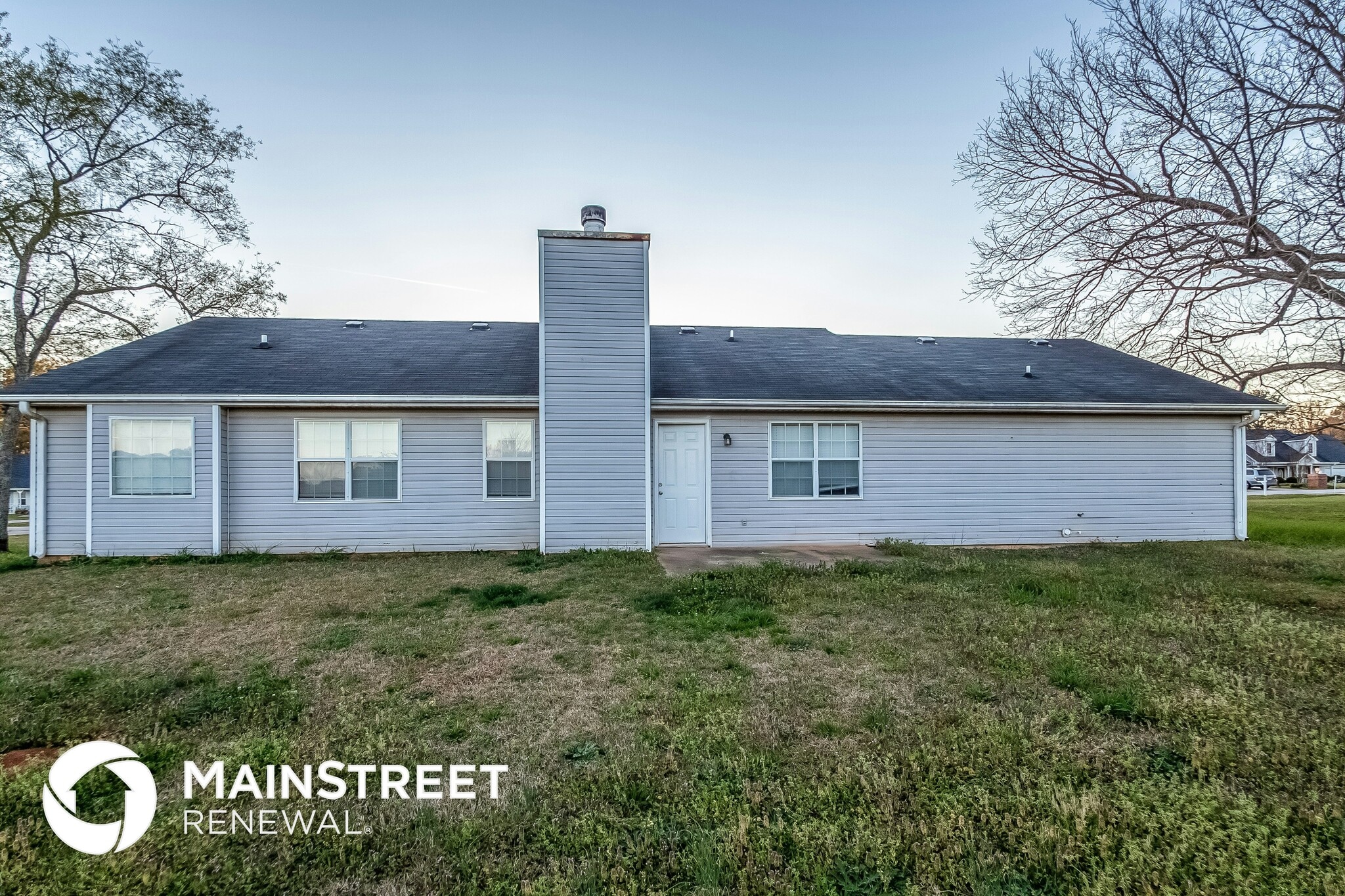 Building Photo - 90 White Oak Dr