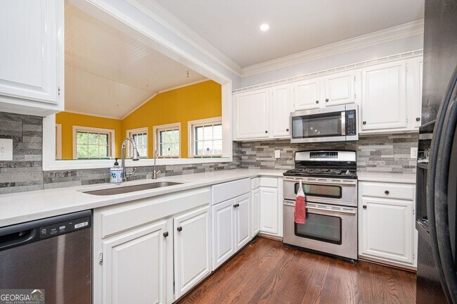 Building Photo - 983 Bridgegate Dr NE