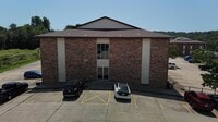 Building Photo - 907 Southwest Blvd